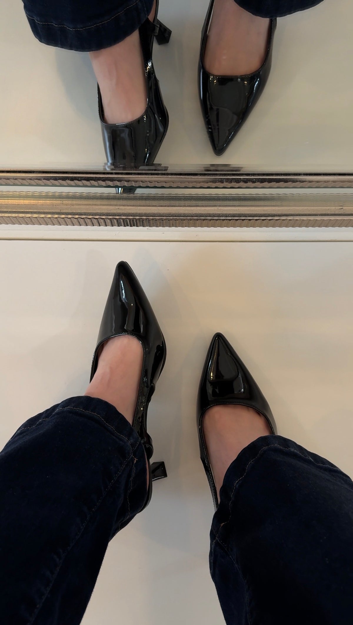 Aleena Closed Pointed Toe Kitten Heel