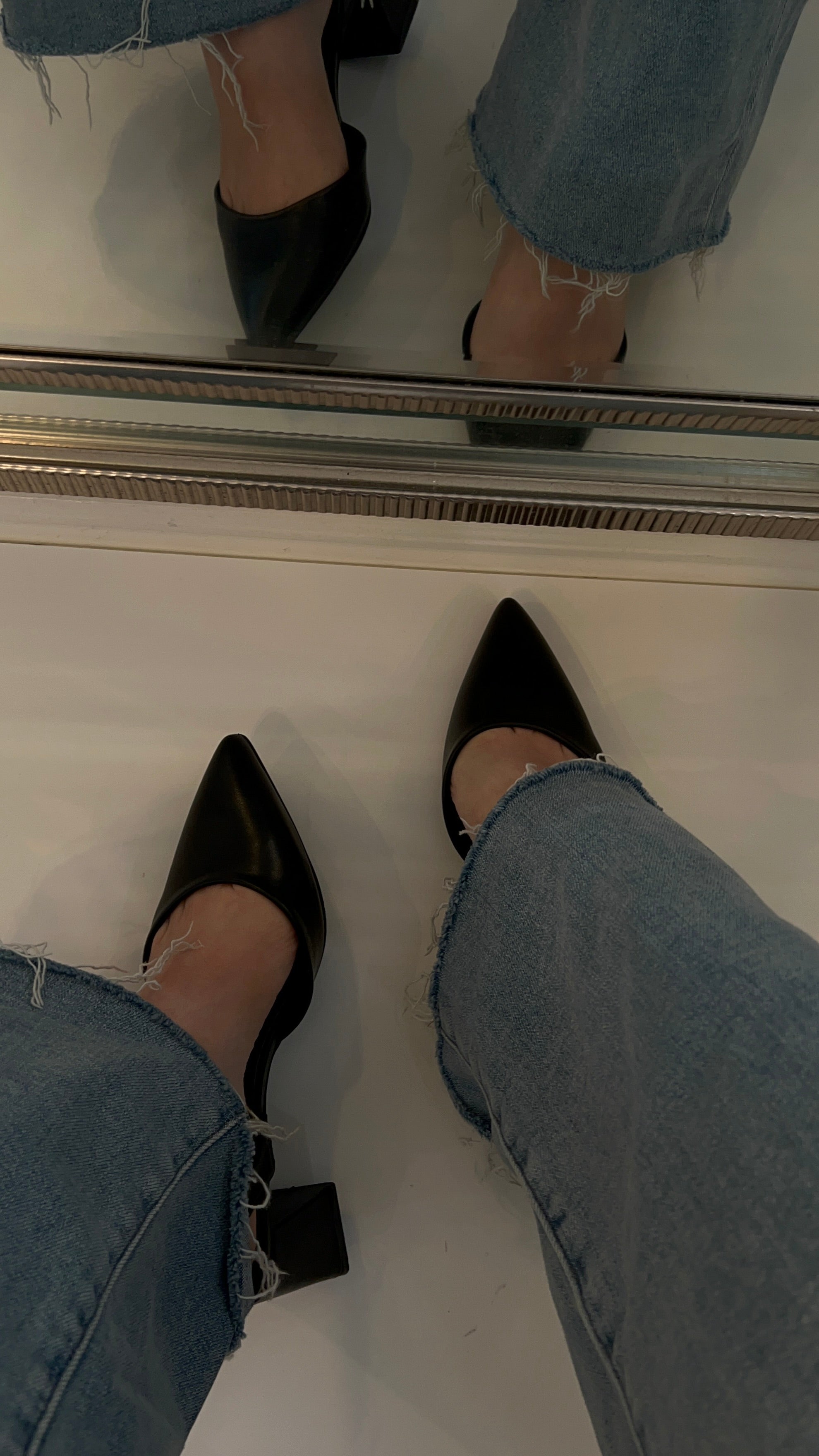 Alessia Pointed Closed Toe Mule Heel – Exotic Sole